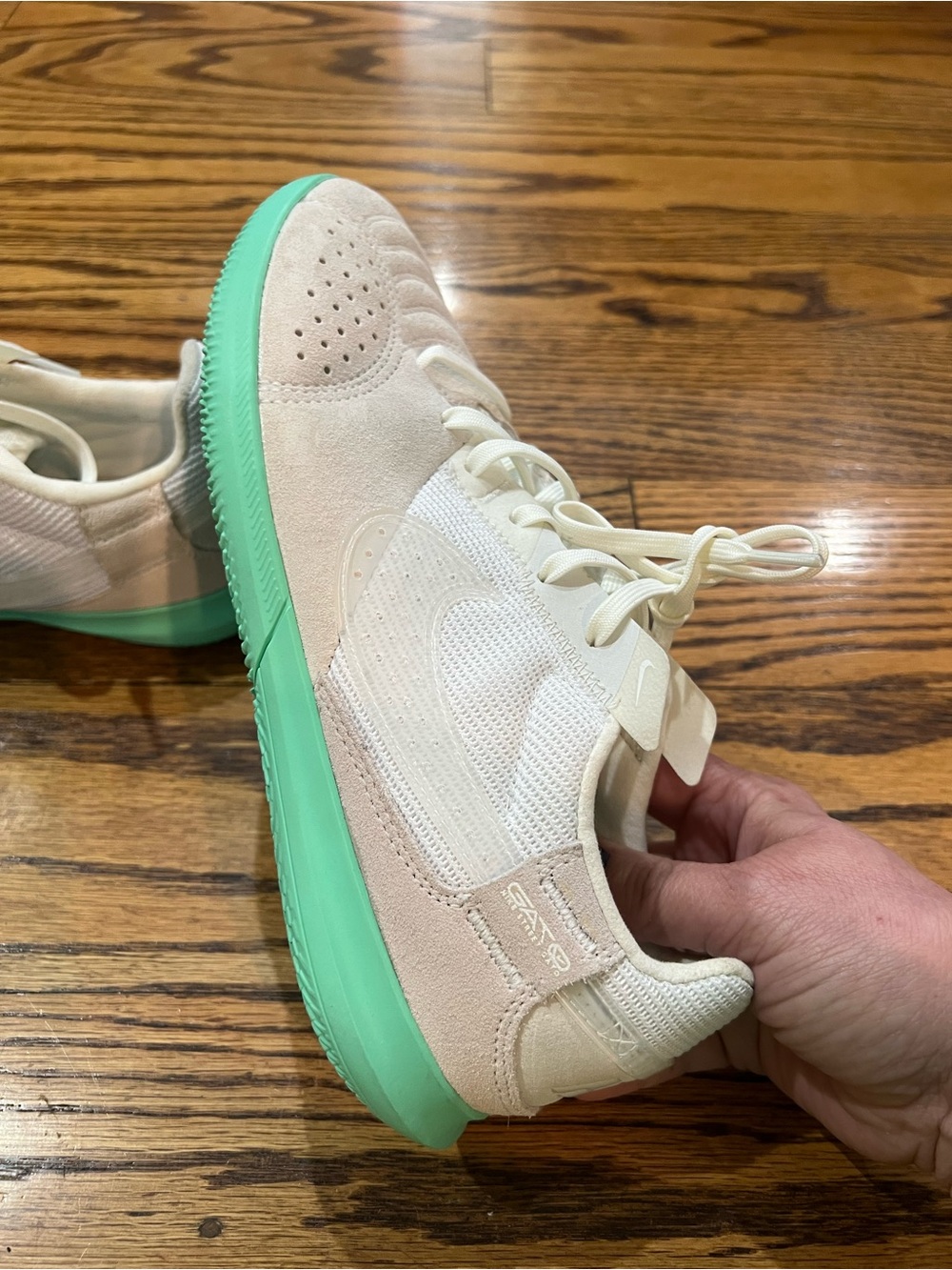Nike Streetgato Indoor Soccer Shoes Streetwear Summit White/Green Glow W6.5/5Y - Picture 9 of 16
